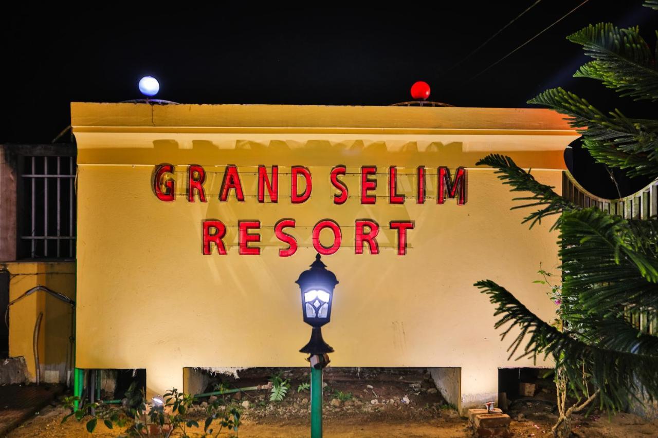 Grand Selim Resort & Tour - Gsrt Sreemangal Bagian luar foto