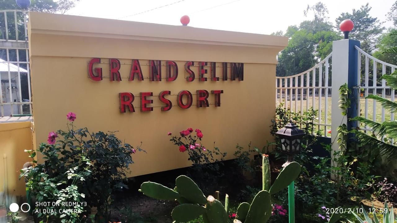 Grand Selim Resort & Tour - Gsrt Sreemangal Bagian luar foto